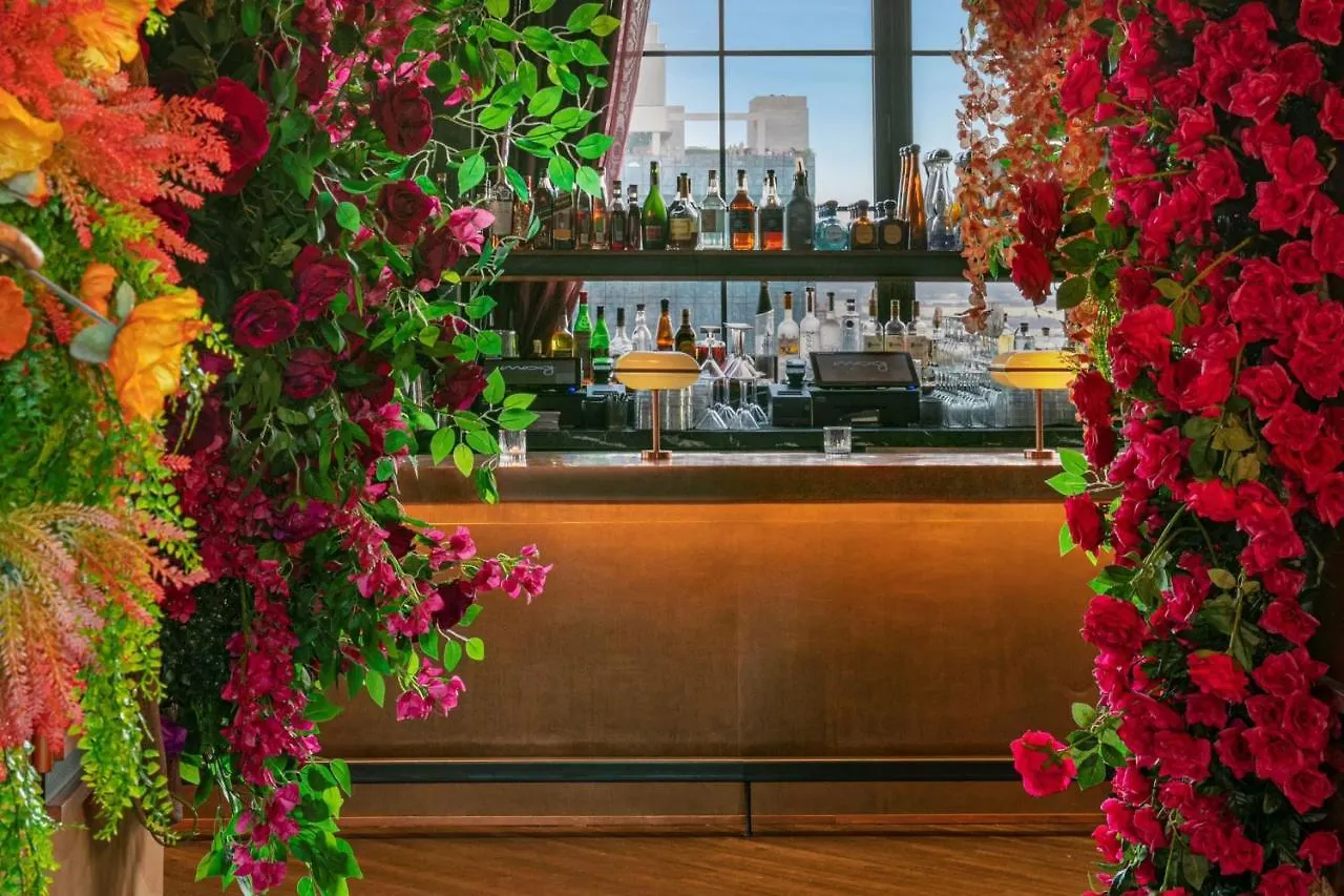 Moxy Nyc Chelsea Hotel New York