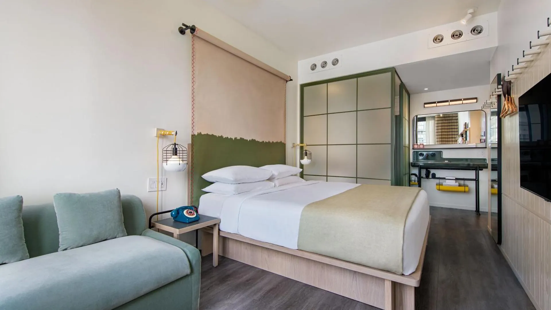 Moxy Nyc Chelsea Hotel New York 4*,