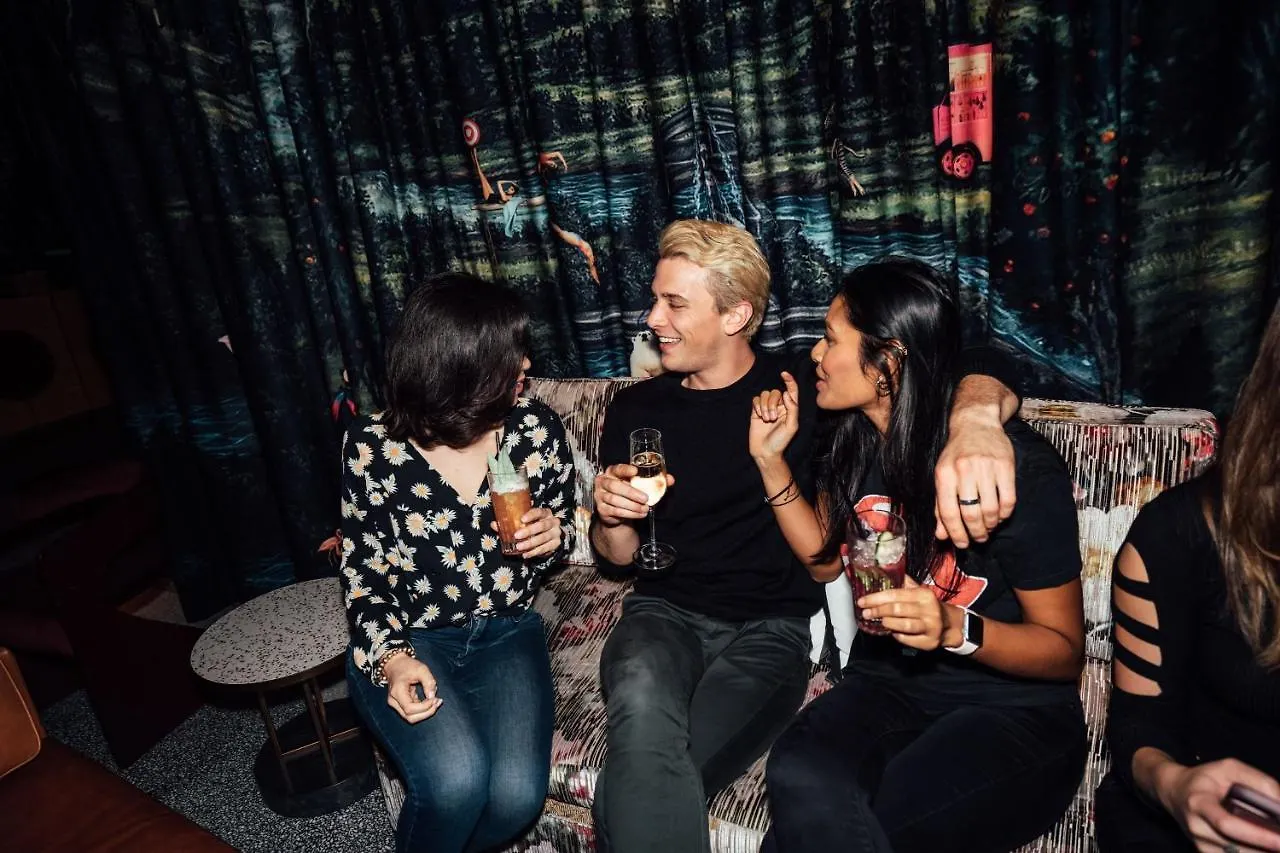 Moxy Nyc Chelsea Hotel New York