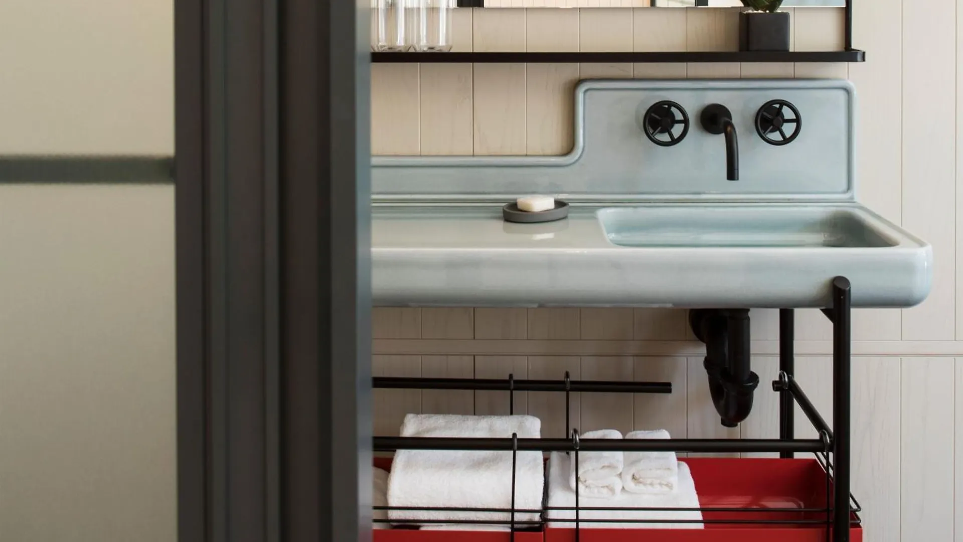 Moxy Nyc Chelsea Hotel New York 4*,  USA